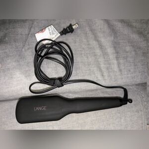 NWOT Lange Le Vite Hot Electric smooth hair brush straightener
